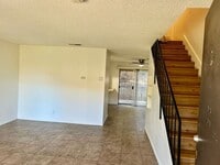 Building Photo - REALLY NICE 2BD & 1.5BA TOWNHOME IN FULLERTON