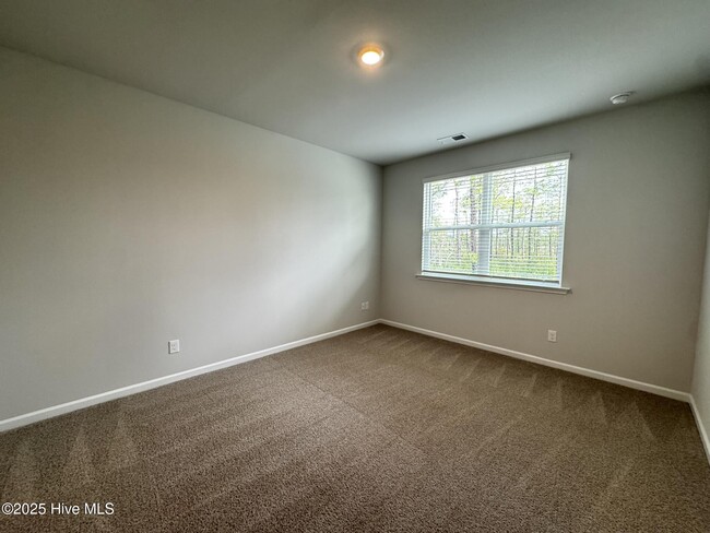 Building Photo - 2084 Willowleaf Dr