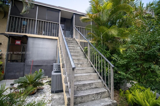 Building Photo - 15629 SW 73rd St
