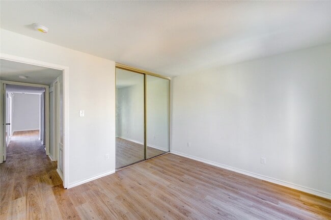 Building Photo - 6401 Deihl Rd