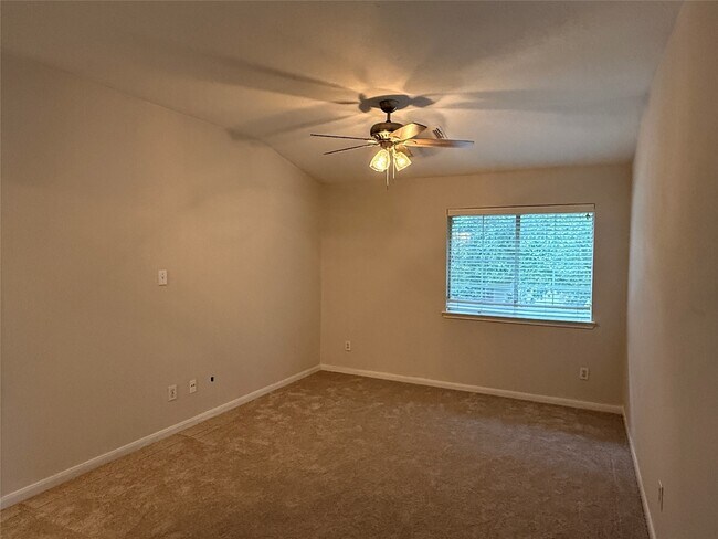 Building Photo - 21315 Bella Mountain Dr