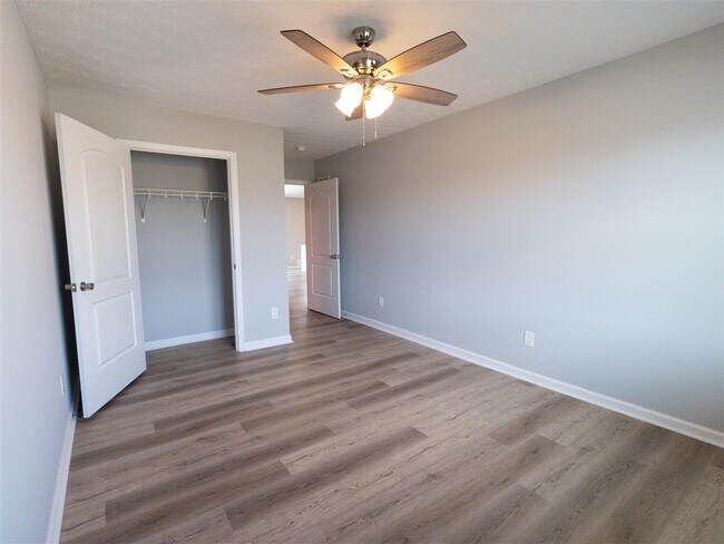 Building Photo - 675 Denver Cir