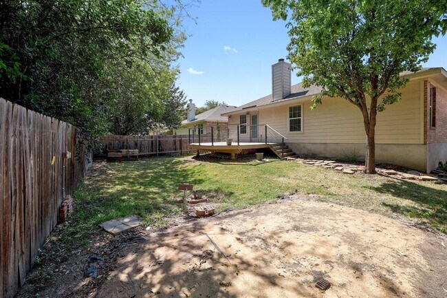 Building Photo - 108 Windmill Cir