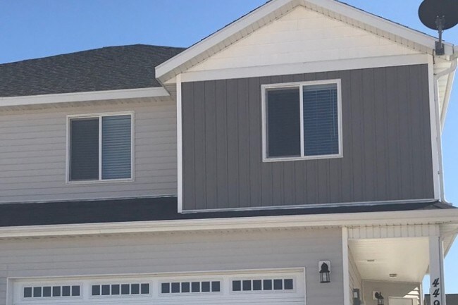 Building Photo - 449 W 2150 N