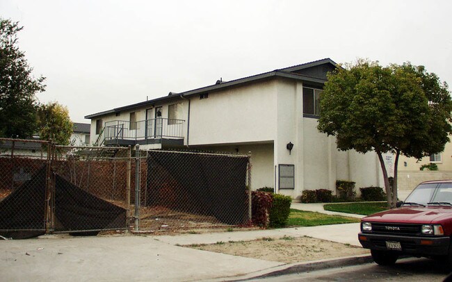 Alternate view - 7861 First St