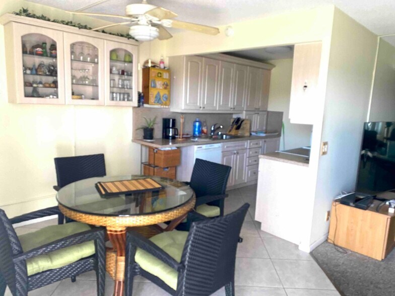 itchen and Dining - 3004 Cornwall a
