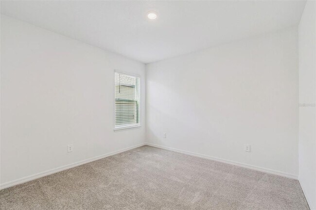 Building Photo - 1712 Tropical Oasis Ave