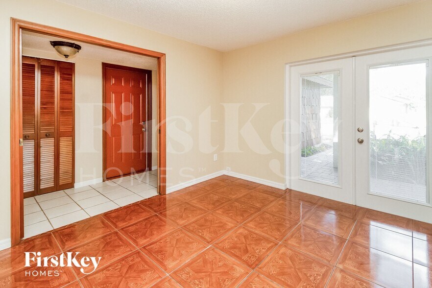 Building Photo - 916 Cypresswood Ct