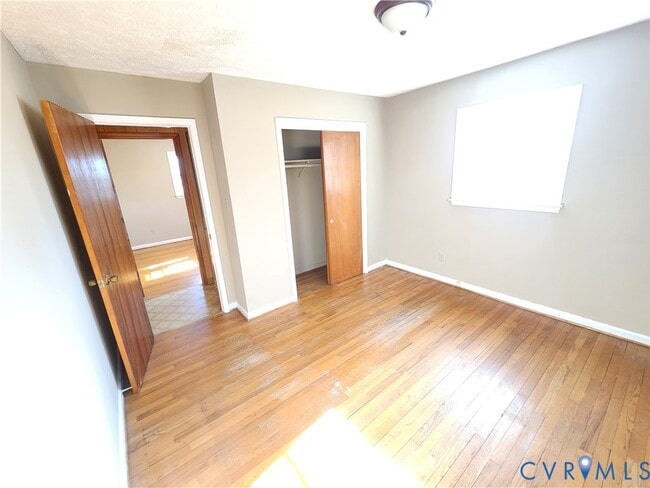 Building Photo - 1071 Samuel Rd