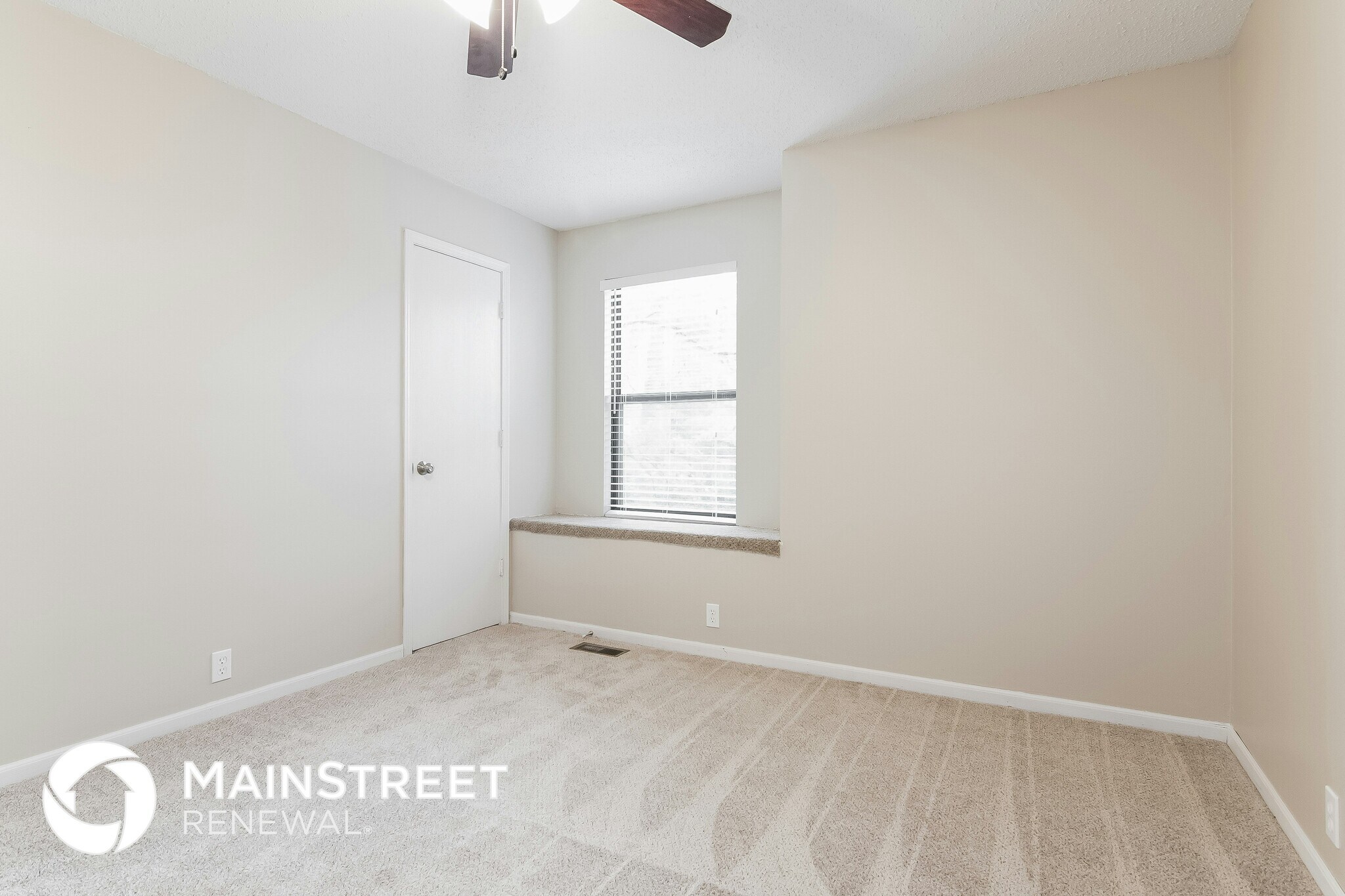 Building Photo - 31830 Somerset Ct
