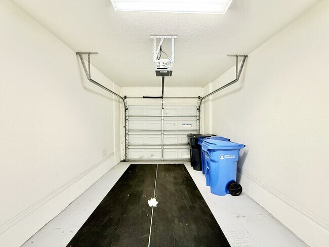 Building Photo - 7211 Merlot Sienna Ave