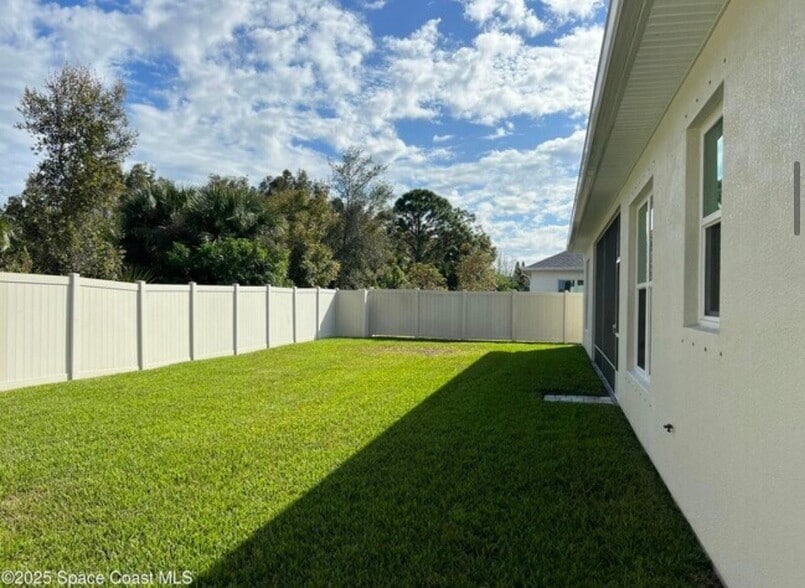 Building Photo - 4305 Negal Cir