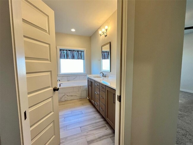 Building Photo - 876 Hedgefield Way