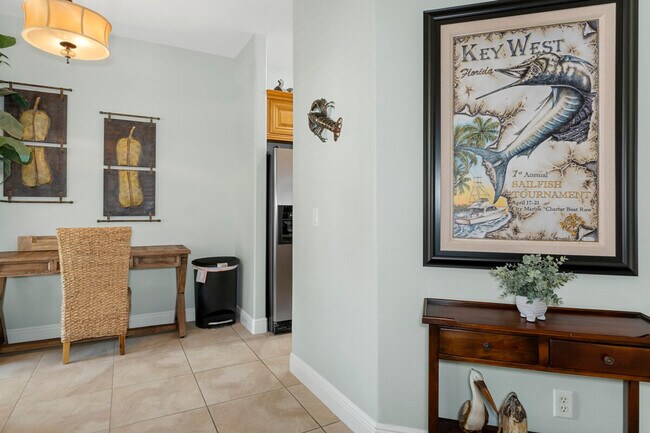 Building Photo - 4 Waterside St