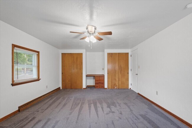 Building Photo - 3635 Poplar Ave