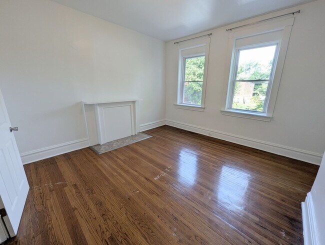 Primary Photo - 3020 Texas Ave
