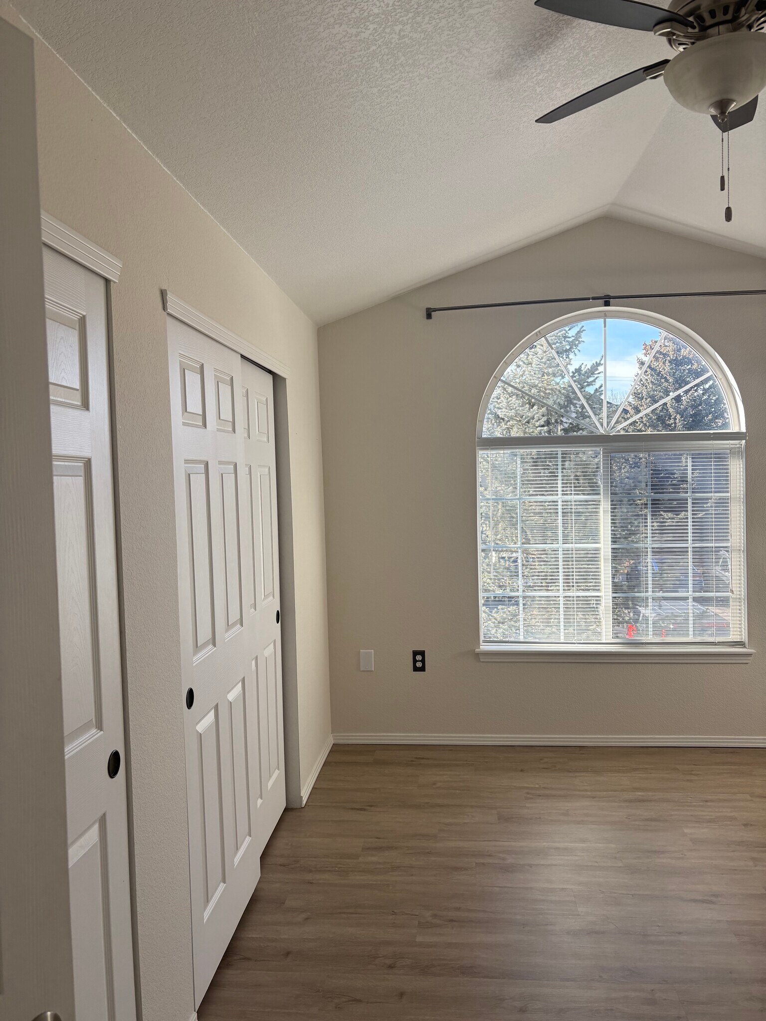 Building Photo - 3002 W Elizabeth St