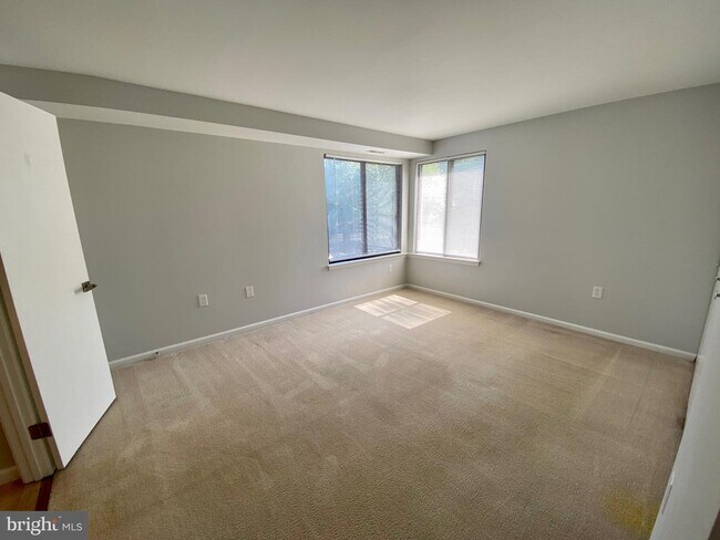 Building Photo - 1121 Castle Harbor Way