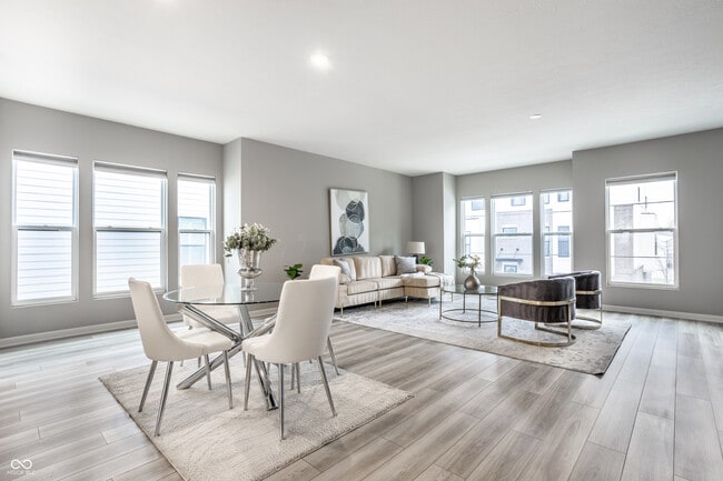 Building Photo - 9744 Junction Sta