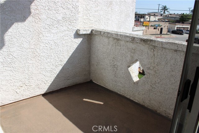 Building Photo - 260 E Beverly Blvd