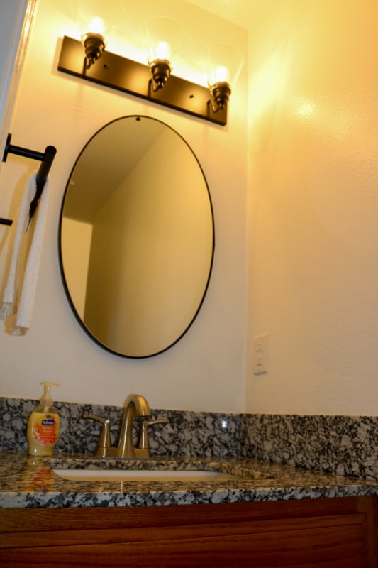 Building Photo - 617 W Moan Pl