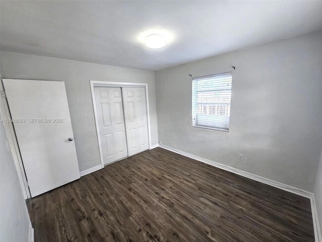 Building Photo - 10790 SW 46th St