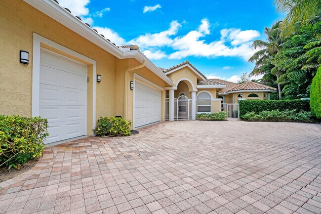 Building Photo - 14300 Calypso Ln