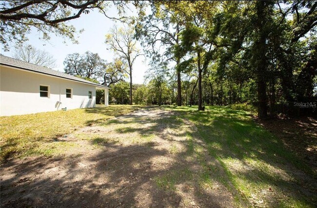 Building Photo - 9445 Eldridge Rd