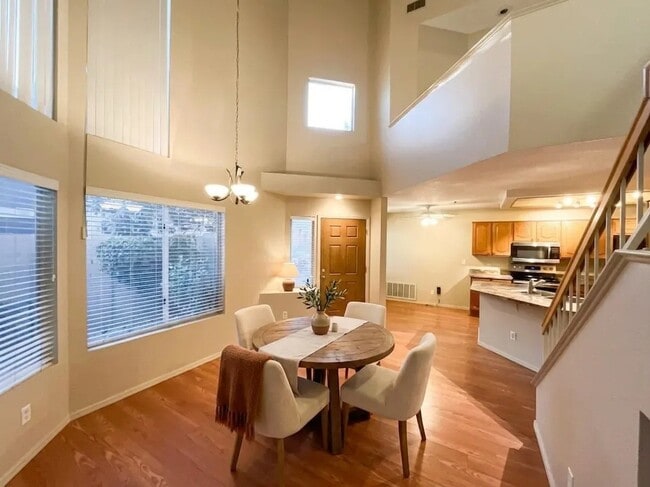 Building Photo - 9276 E Sutton Dr