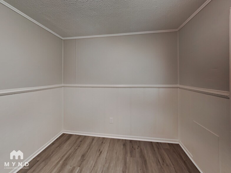 Building Photo - 10140 Morris Dr SW