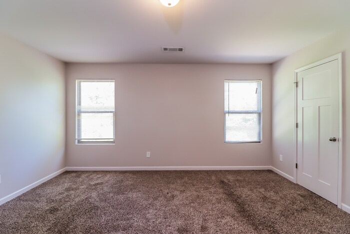 Building Photo - 5193 Tew Ln SW