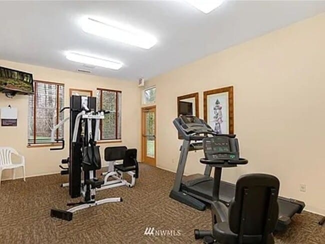 Building Photo - Sammamish 2 Bed 2 Bath