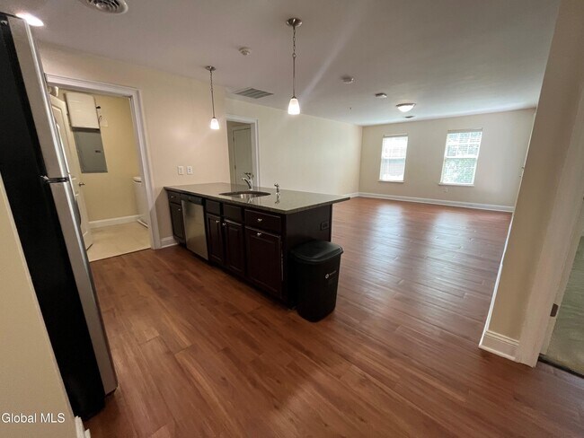 Building Photo - 74 Weibel Ave