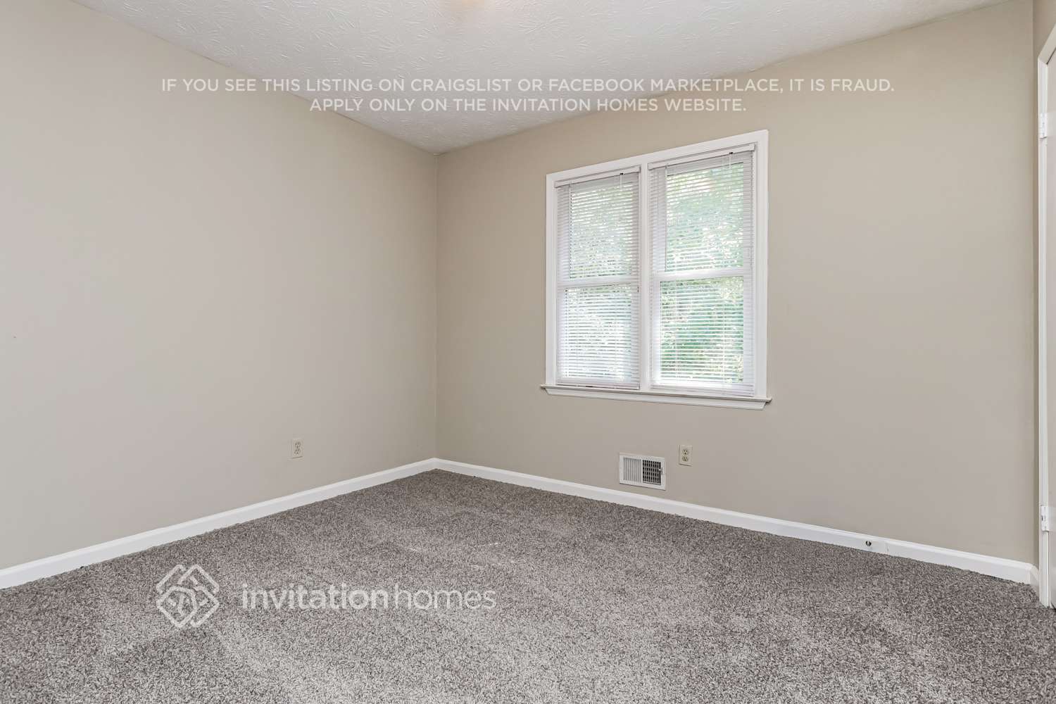 Building Photo - 2653 Laurel View Dr