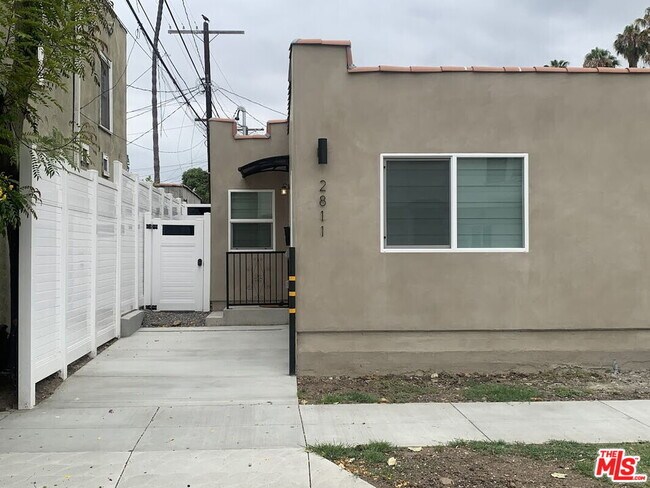 Building Photo - 2811 W 46th St