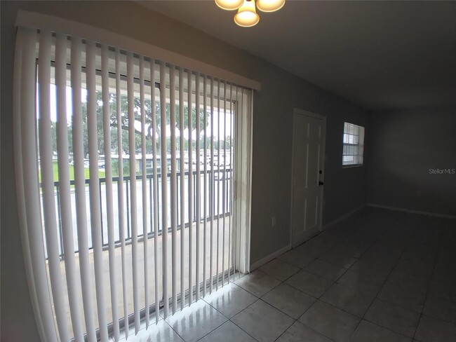 Building Photo - 706 W Dixie Ave