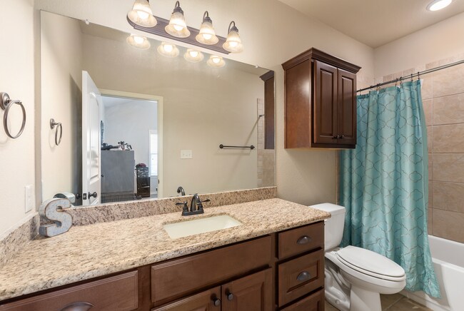 Building Photo - Available July 2026! 3/3.5 Mediterranean Style Townhouse!