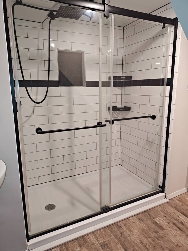 Building Photo - 2354 N Wading River Rd