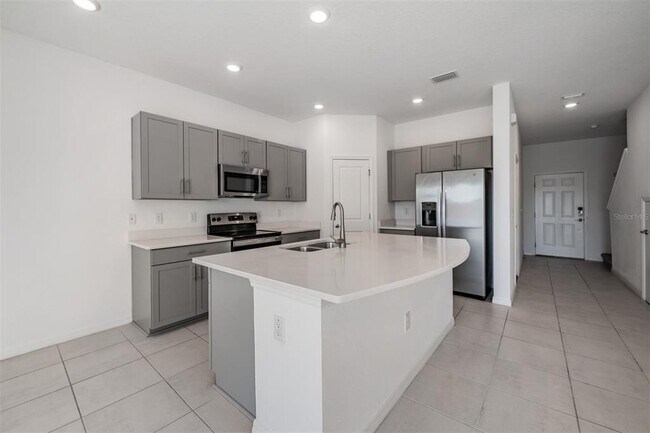 Building Photo - 2419 Paravane Wy