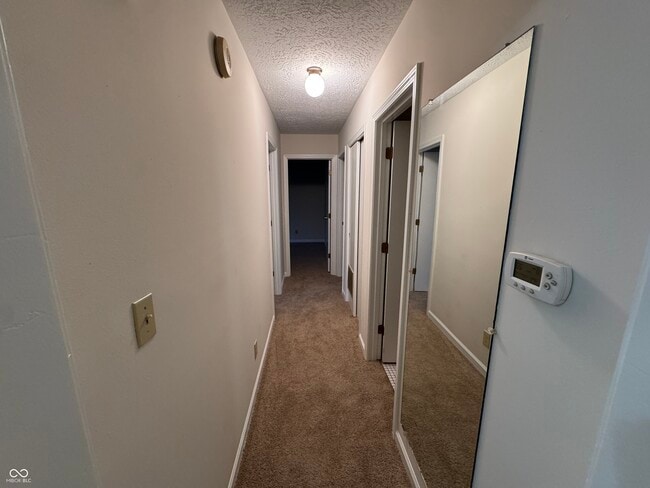 Building Photo - 488 Orchardview Dr