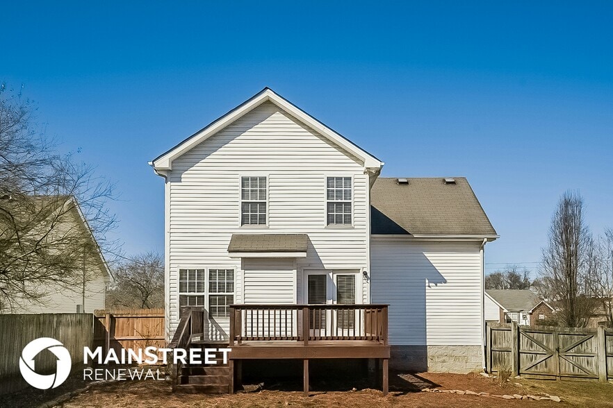 Building Photo - 736 Stone Hedge Dr