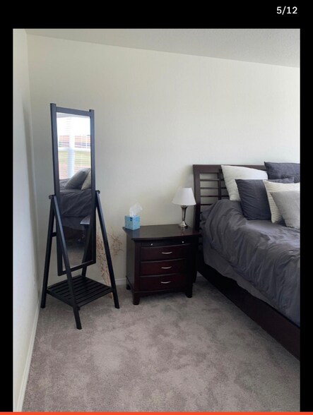 Primary Photo - 27335 E Alder Dr