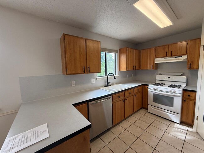 Building Photo - 7900 Turquoise Trail