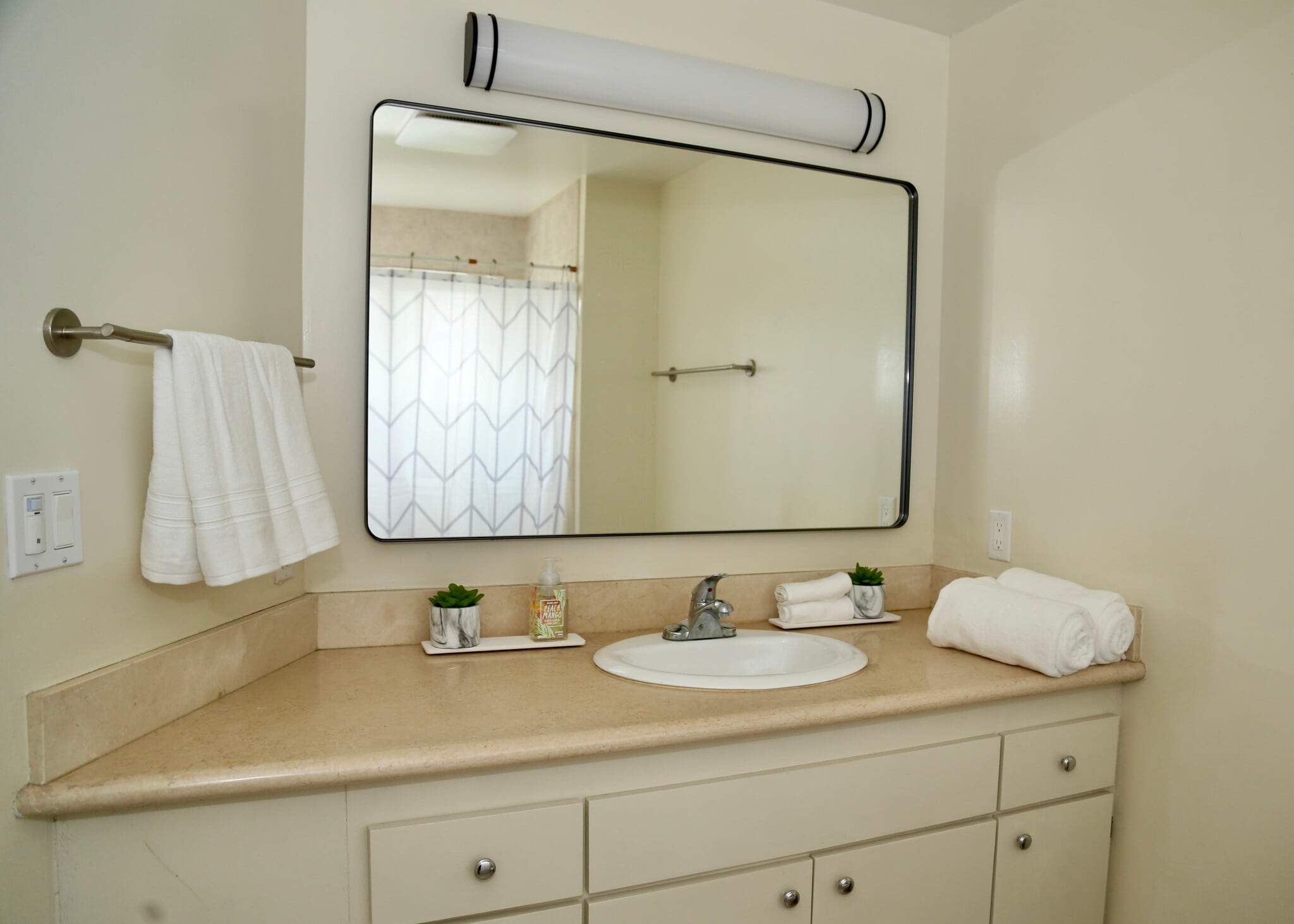 Bathroom - 748 Kansas St