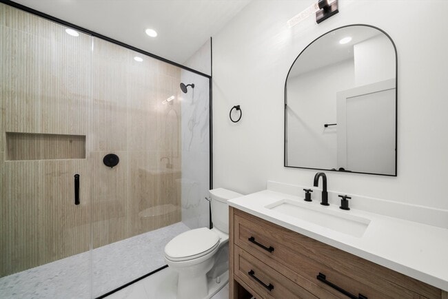 Building Photo - 7150 S Talman Ave