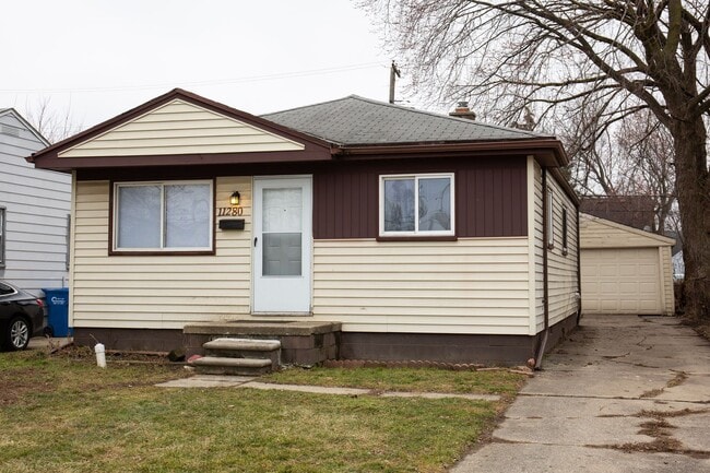 Building Photo - 11280 Dodge Ave