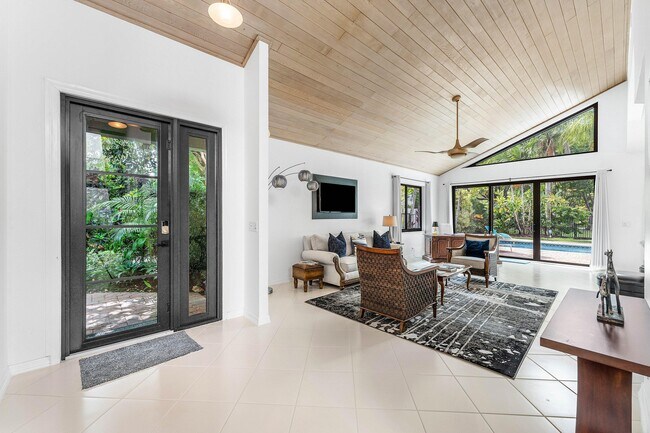 Building Photo - 2601 Sheltingham Dr