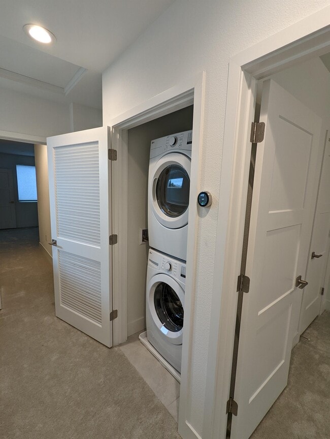 Building Photo - 9877 MacArthur Blvd