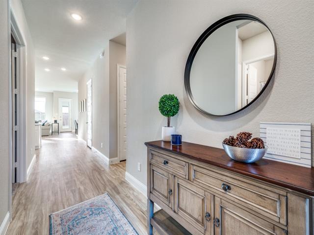 Building Photo - 1913 Renwick Dr