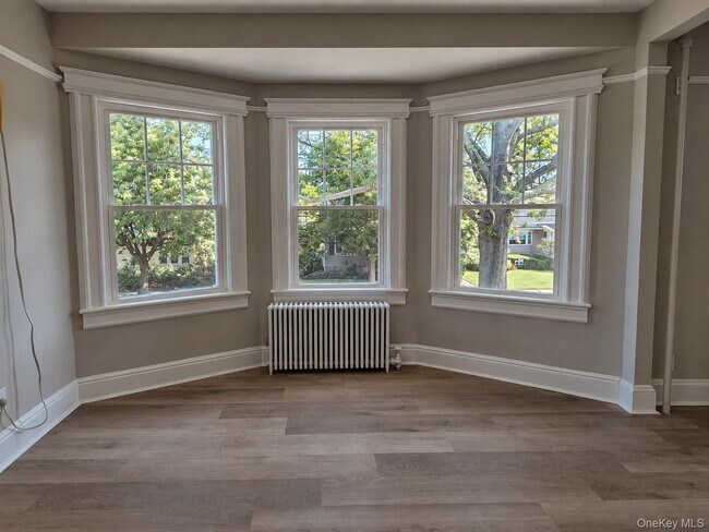 Building Photo - 2892 Stevens St